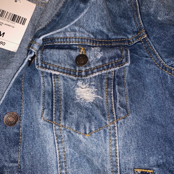 Jean jacket - Picture 3 of 4